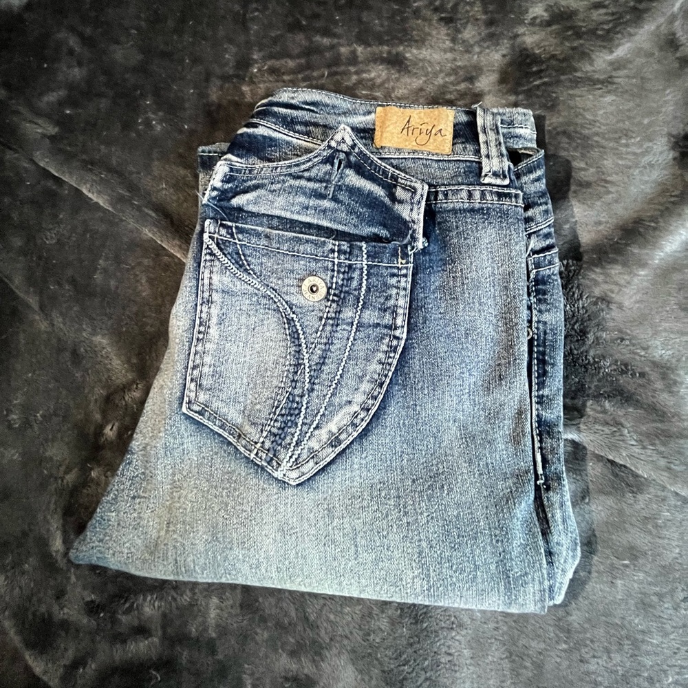 Jeans from Ariya